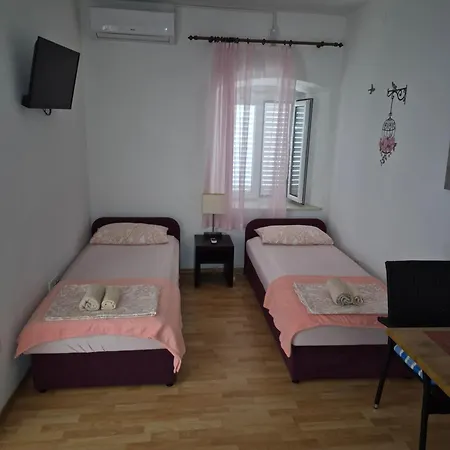 Lami Penzion 3*
