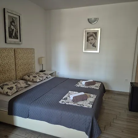 Gostinjska kuća Lami 3*