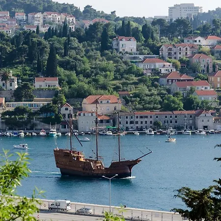 Lami Gostinjska kuća 3*