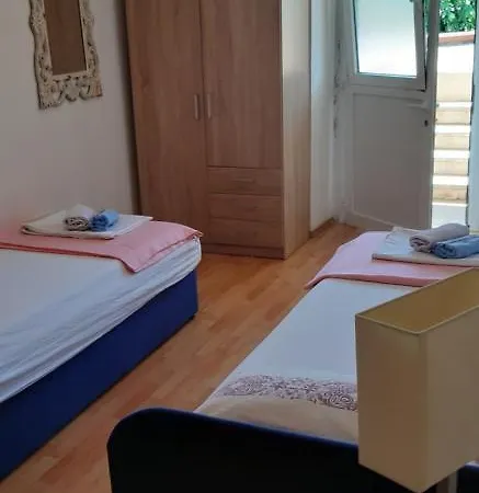 Lami 3* דוברובניק